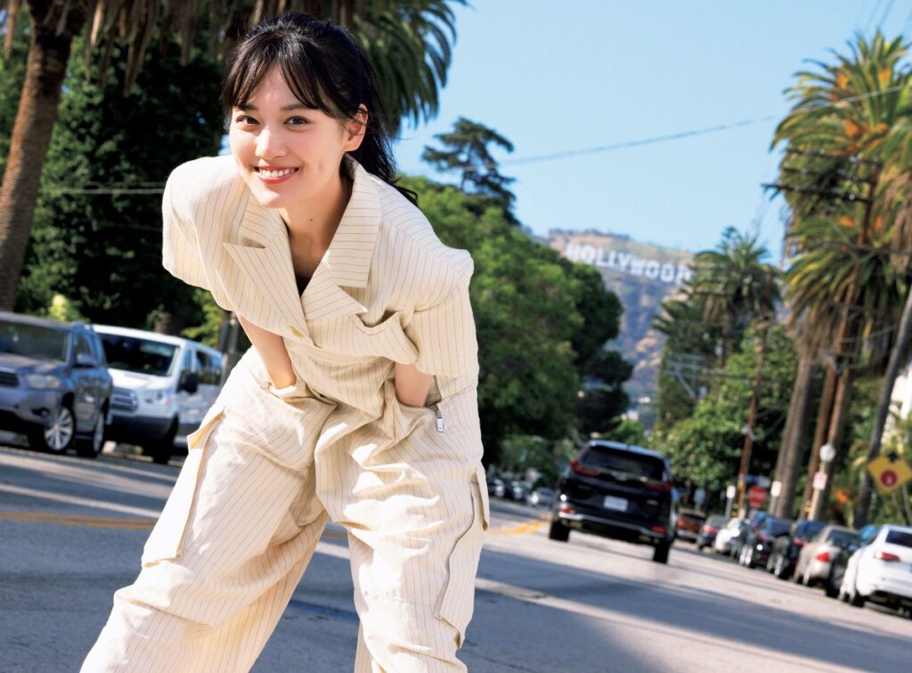 山下美月