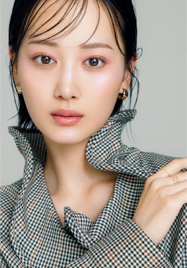 山下美月