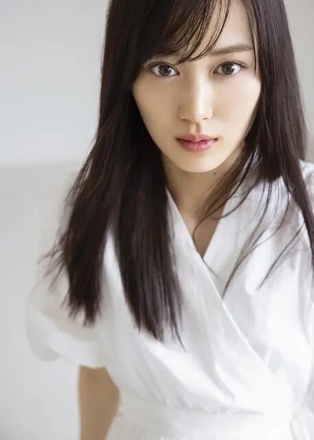 山下美月