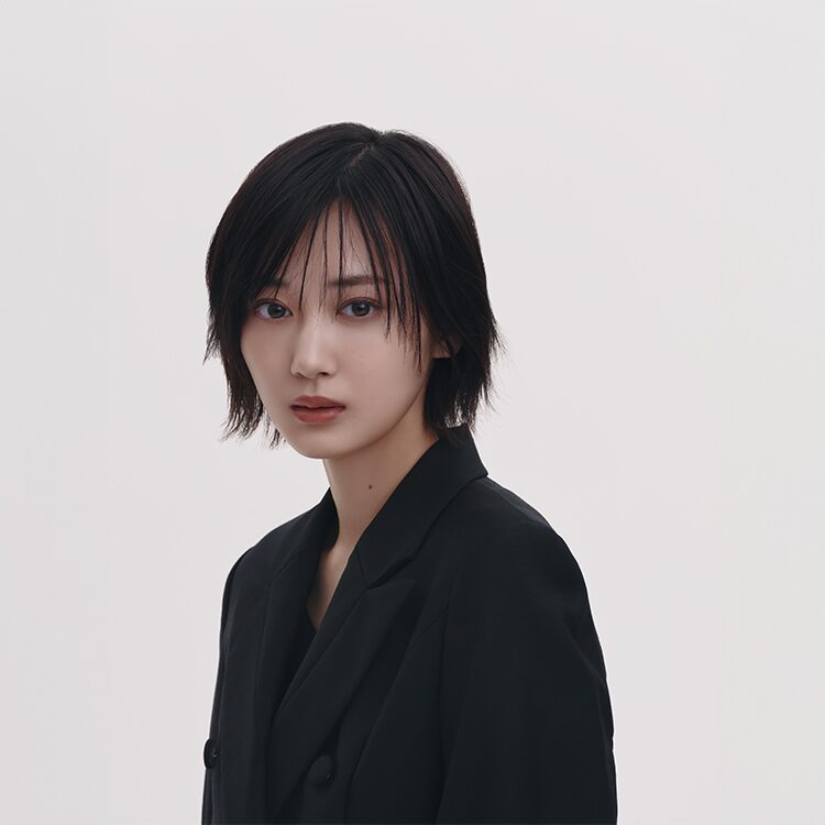 山下美月